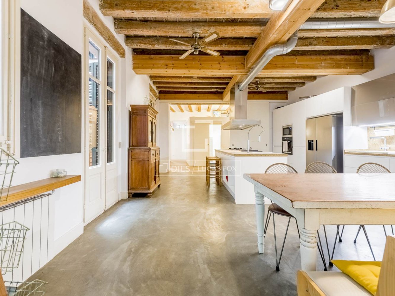 Apartment à Barcelona, Espagne 4 chambres, 195 m2 No. 199162