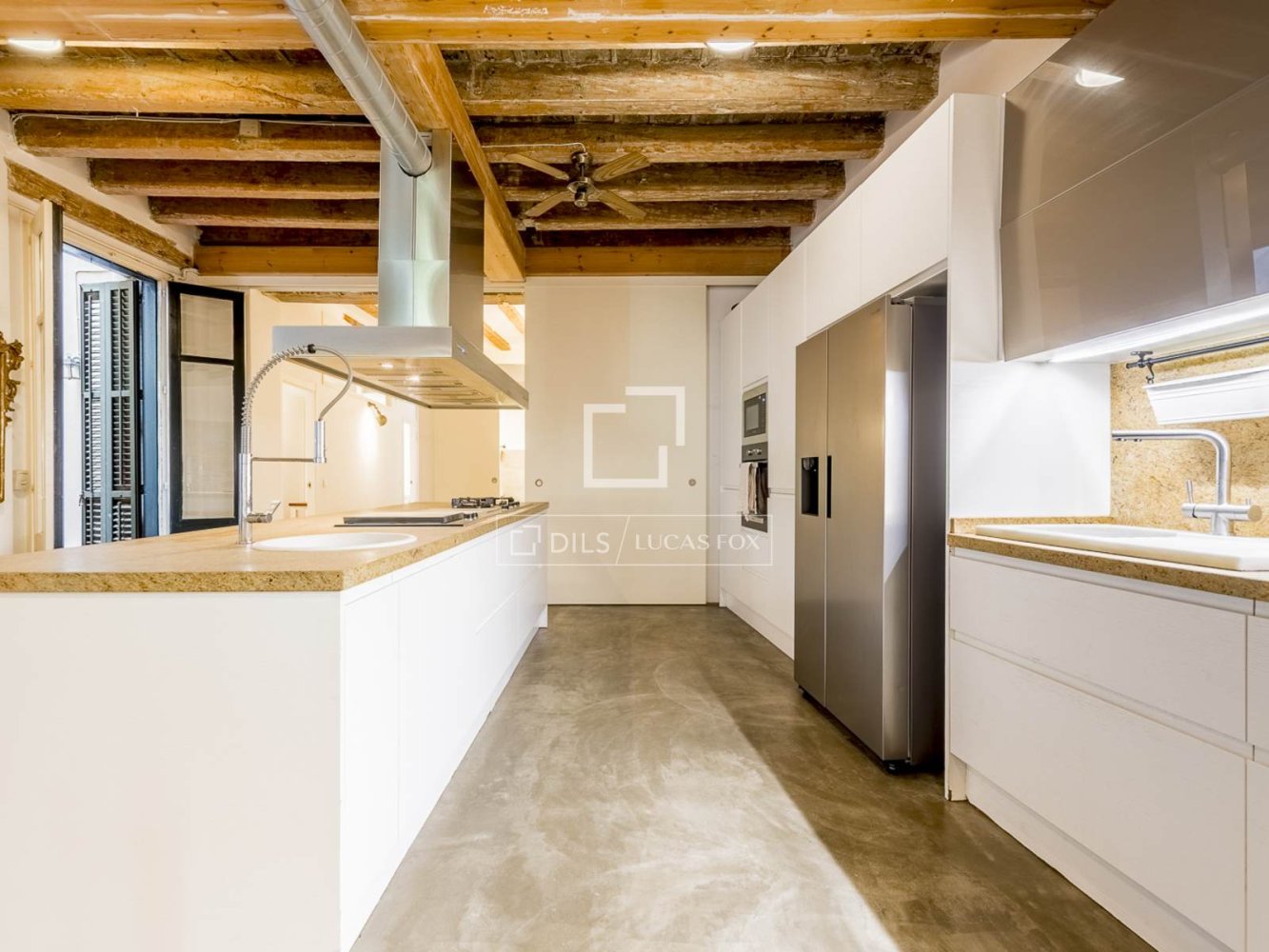 Apartment à Barcelona, Espagne 4 chambres, 195 m2 No. 199162