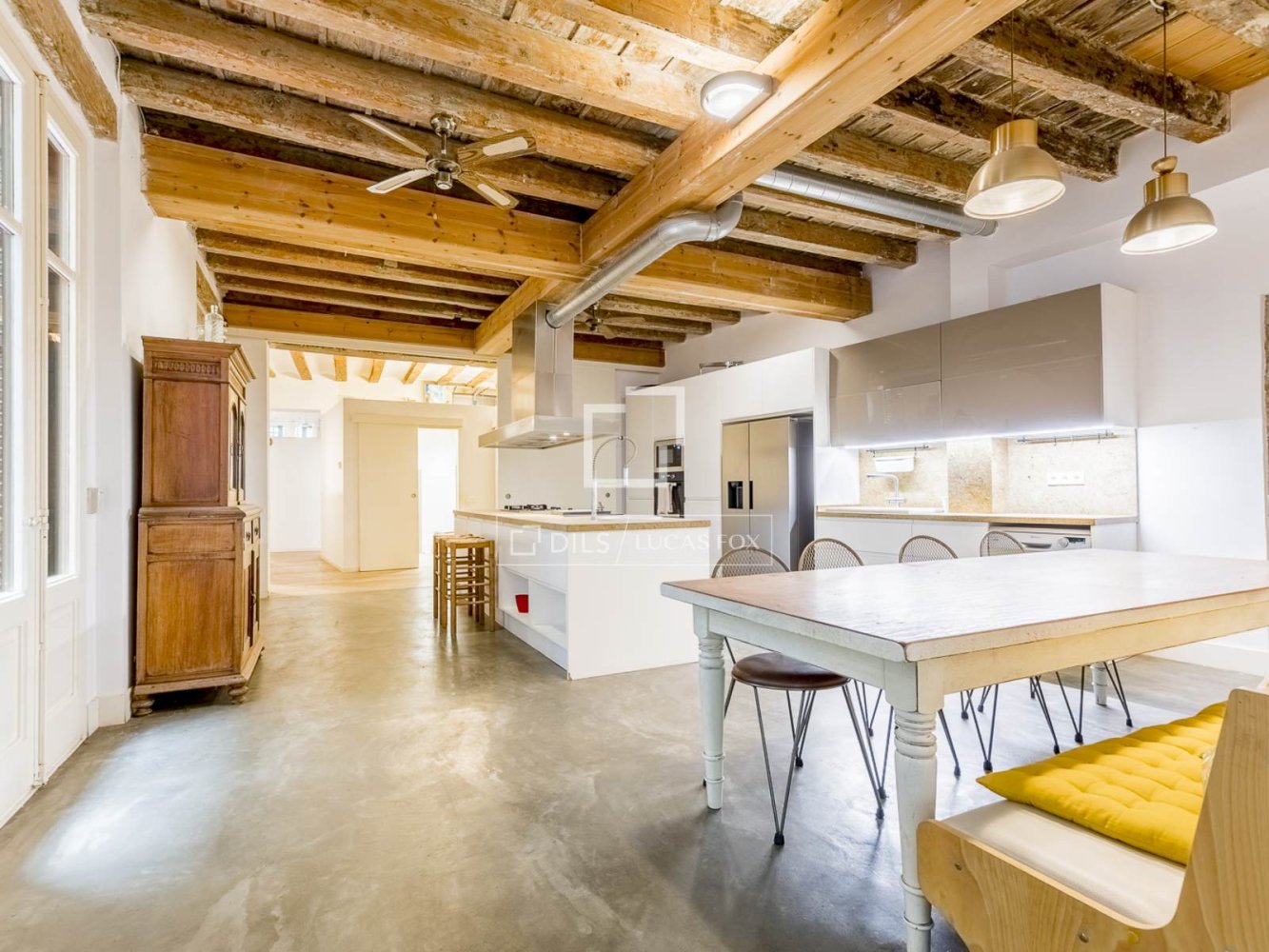 Apartment à Barcelona, Espagne 4 chambres, 195 m2 No. 199162