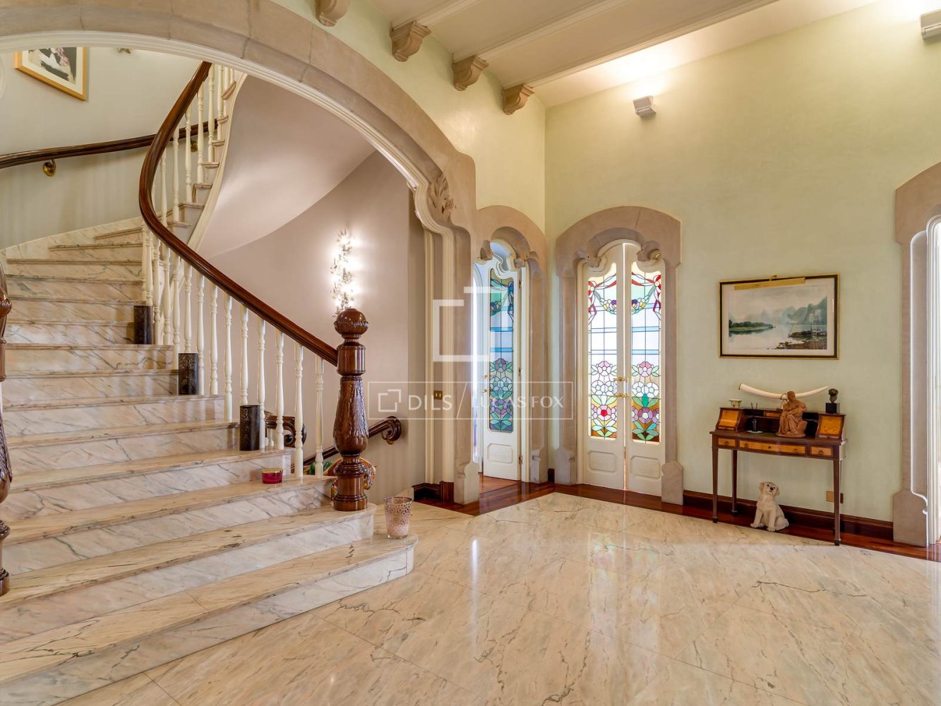 Huvila Barcelona, Espanja 6 makuuhuonetta, 1150 m2 No. 193685