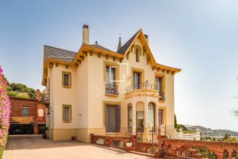 Huvila Barcelona, Espanja 6 makuuhuonetta, 1150 m2 No. 193685