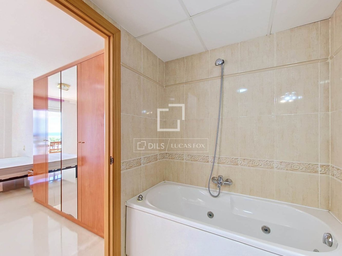 Apartment à Cubelles, Barcelona, Espagne 3 chambres, 156 m2 No. 199143
