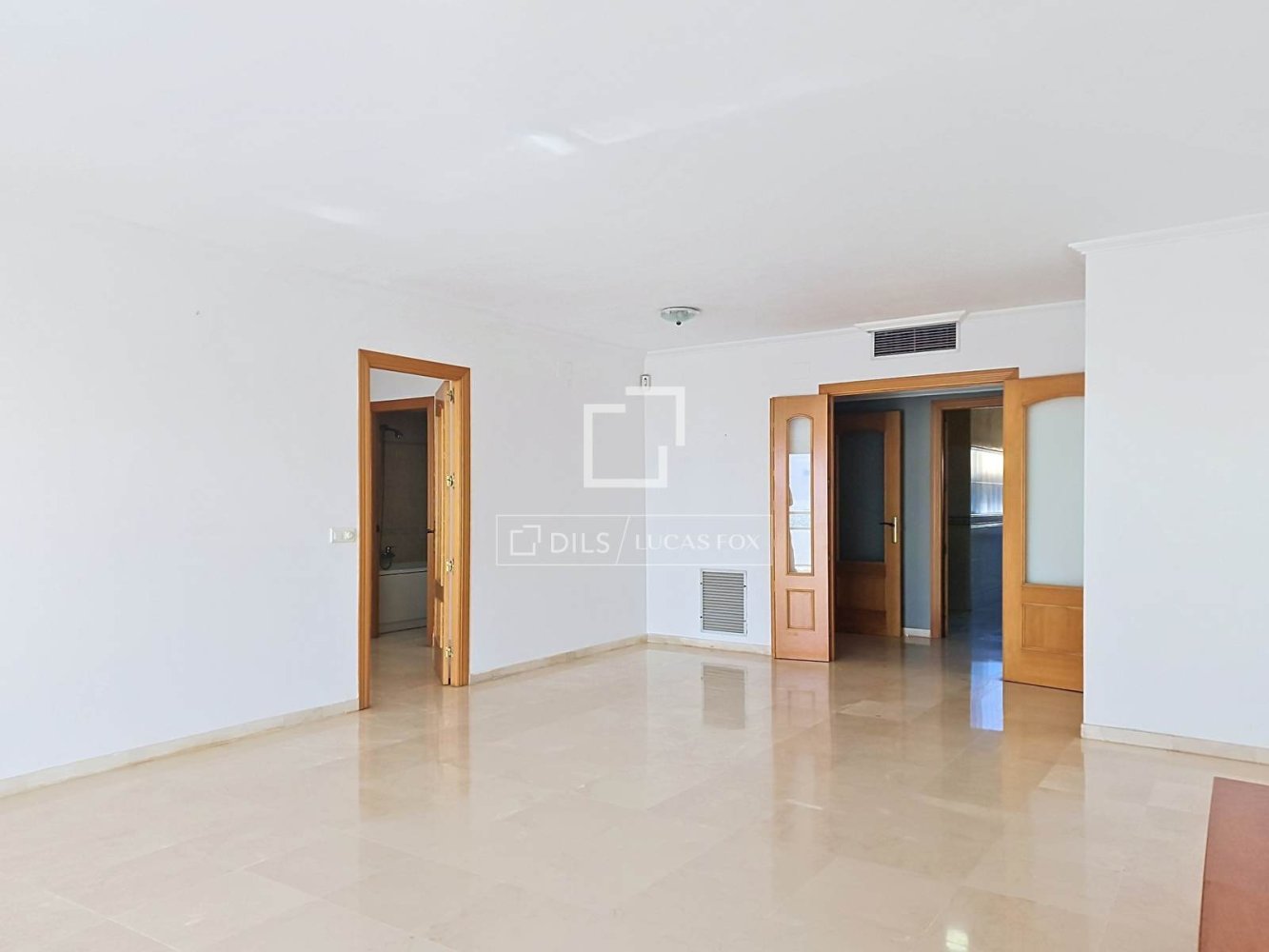 Apartment à Cubelles, Barcelona, Espagne 3 chambres, 156 m2 No. 199143