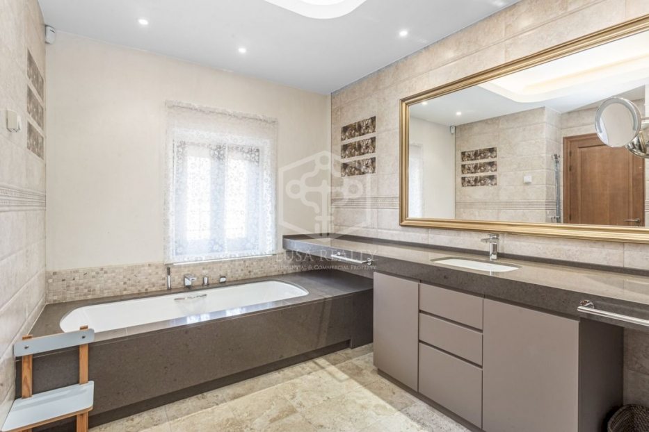 Villa Sant Andreu de Llavaneres, Barcelona, Spānijā 6 istabas, 1200 m2 Nr. 198011