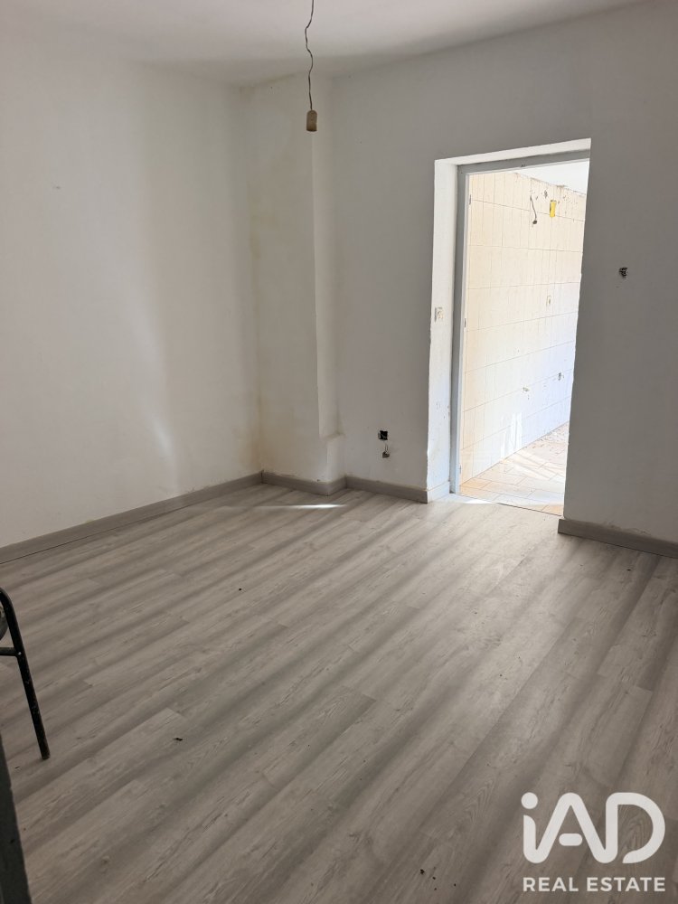 Gewerbeimmobilien in Mansilla de las Mulas, Leon, Spanien 210 m2 Nr. 198657