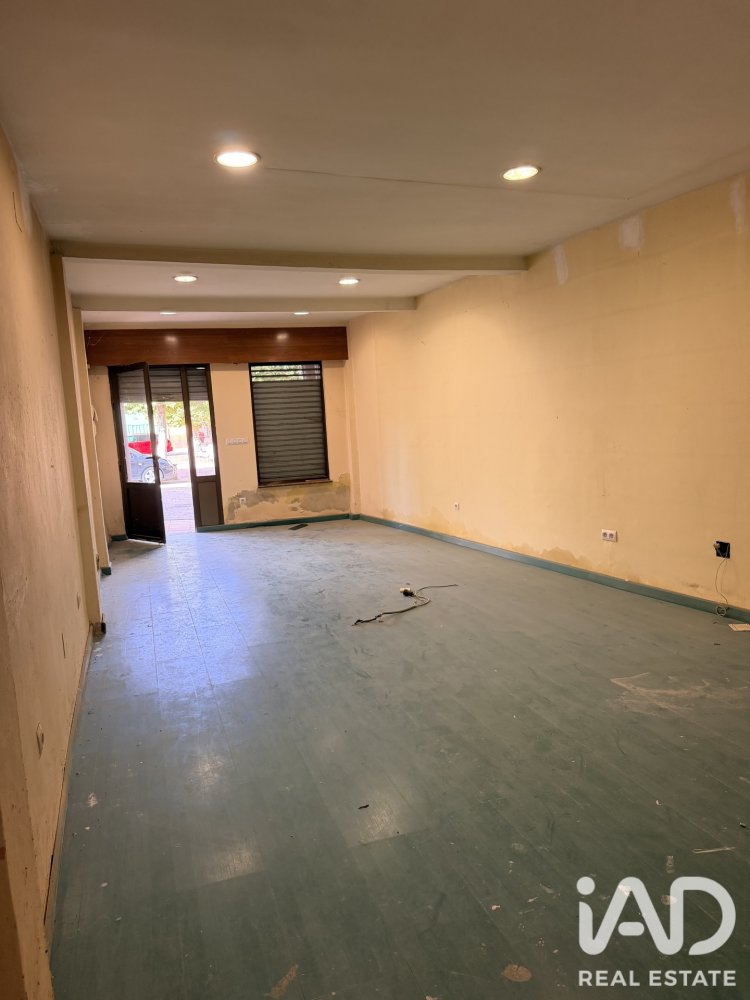 Gewerbeimmobilien in Mansilla de las Mulas, Leon, Spanien 210 m2 Nr. 198657