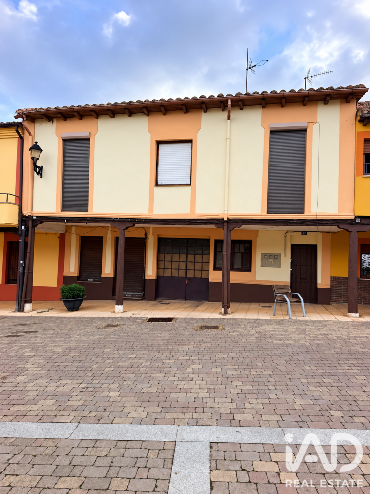 Gewerbeimmobilien in Mansilla de las Mulas, Leon, Spanien 210 m2 Nr. 198657