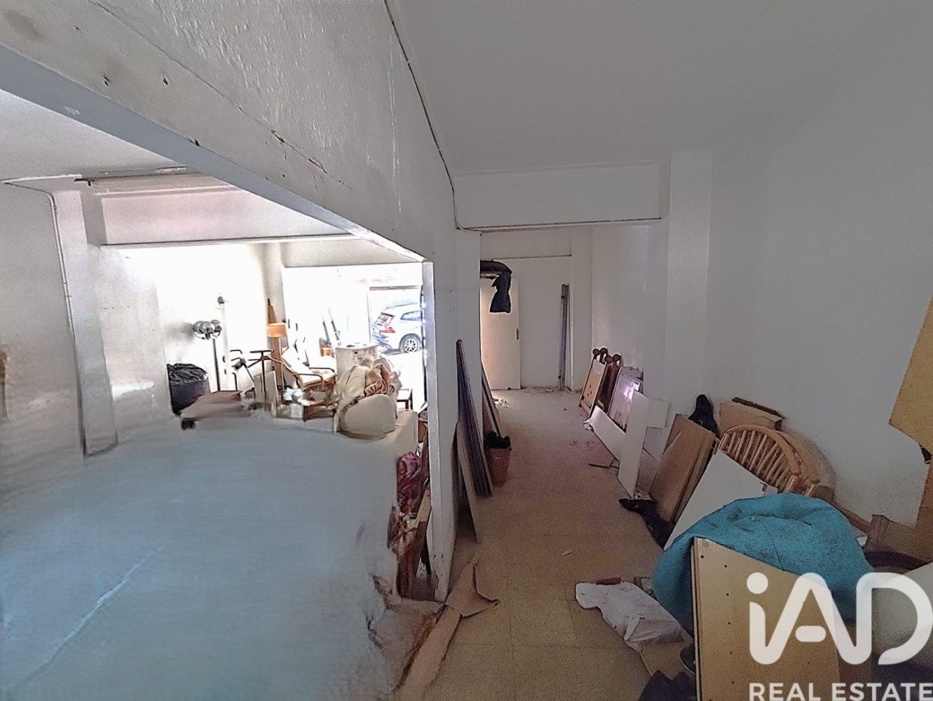 Commercial property in Badalona, Barcelona, Spain 2 bedrooms, 88 sq.m. No. 199548