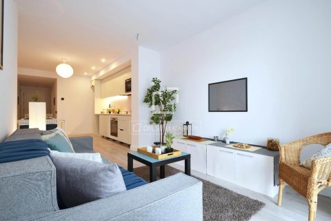 Apartment à Barcelona, Espagne 2 chambres, 86 m2 No. 199994
