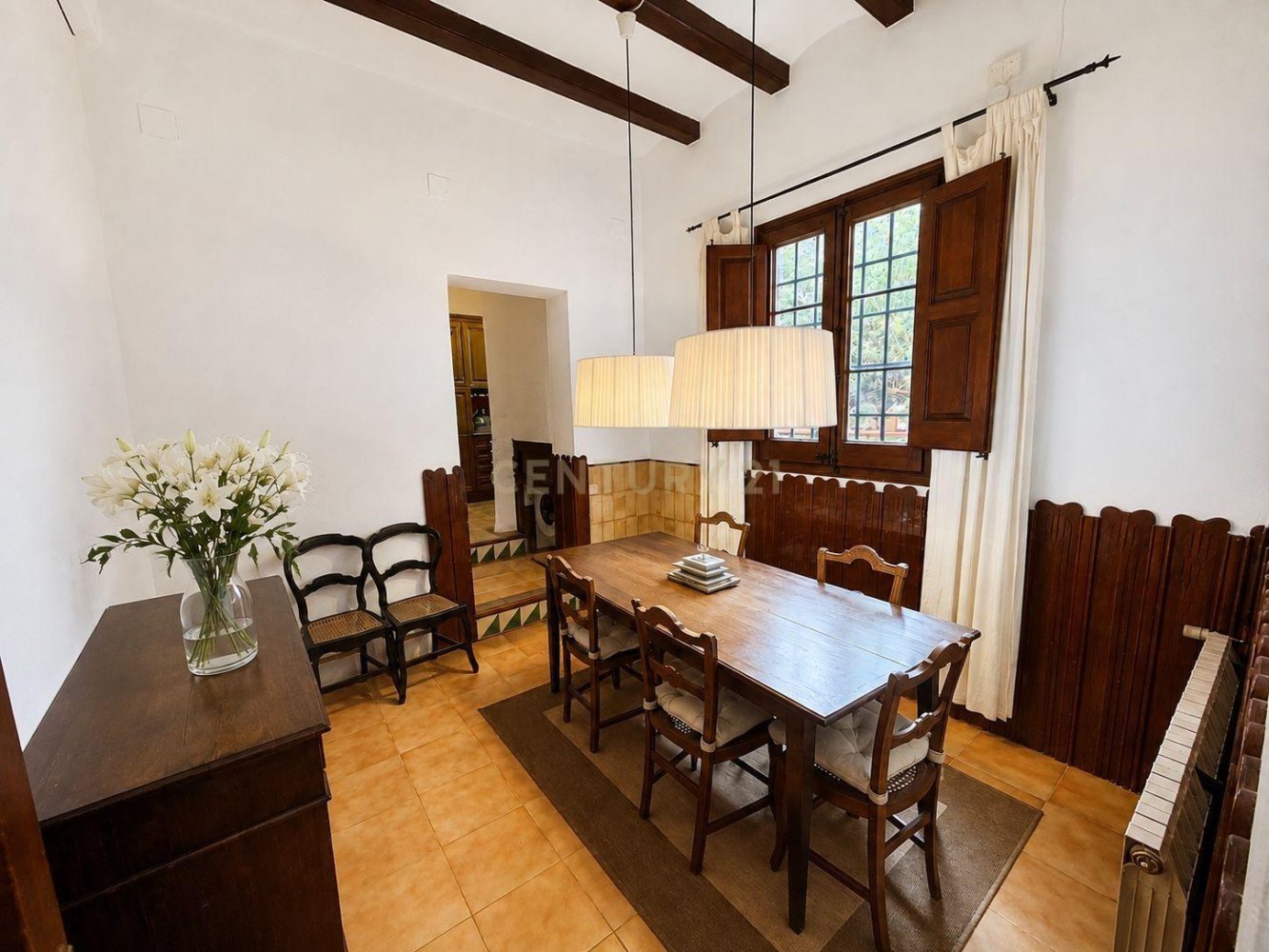 Talo Barcelona, Espanja 5 makuuhuonetta, 220 m2 No. 198515
