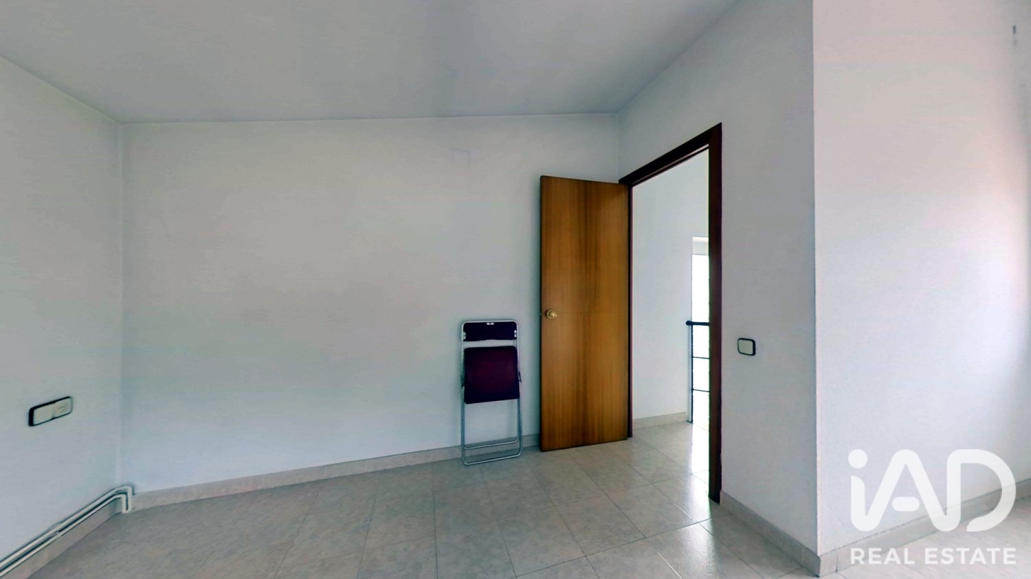 Villa in Vallirana, Barcelona, Spain 3 bedrooms, 134 sq.m. No. 199524