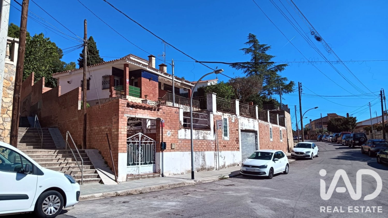 Villa in Vallirana, Barcelona, Spain 3 bedrooms, 134 sq.m. No. 199524