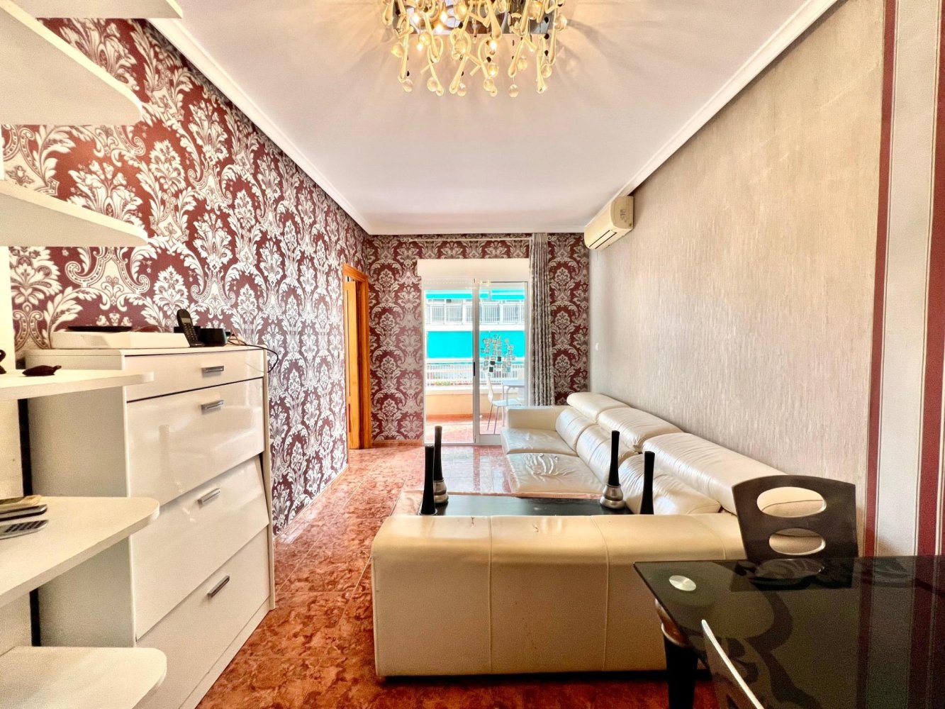 Apartment à Torrevieja, Alicante, Espagne 1 chambre, 82 m2 No. 197900