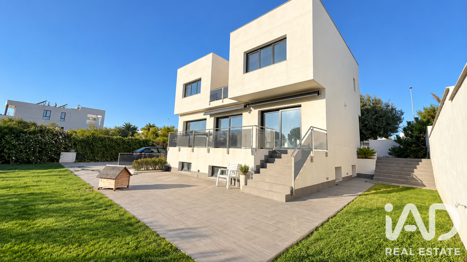 Hus i Puerto Real, Cadiz, Spanien 4 sovrum, 312 kvm. Nr. 199606