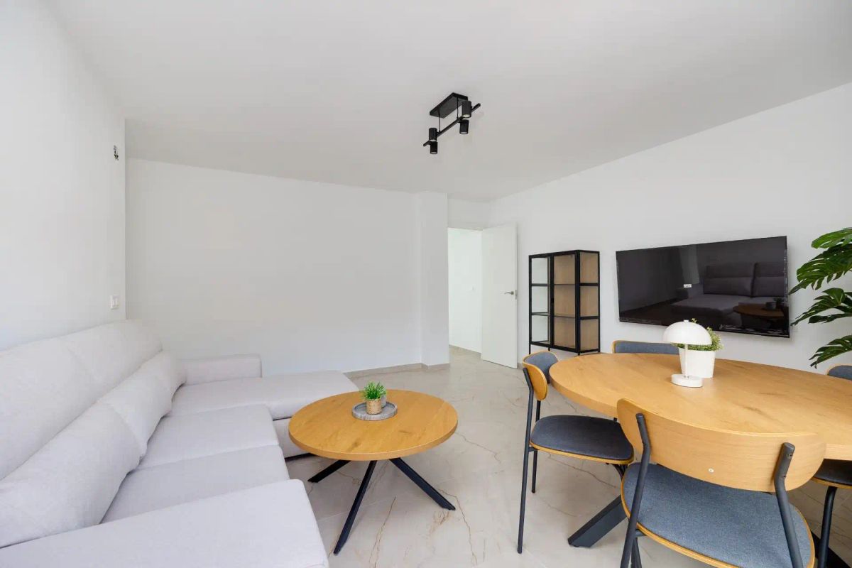 Appartamento a Torrevieja, Alicante, Spagna 3 camere da letto, 90 mq. N° 196965