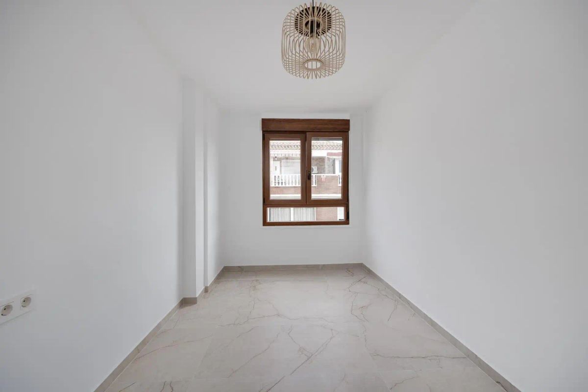 Appartamento a Torrevieja, Alicante, Spagna 3 camere da letto, 90 mq. N° 196965