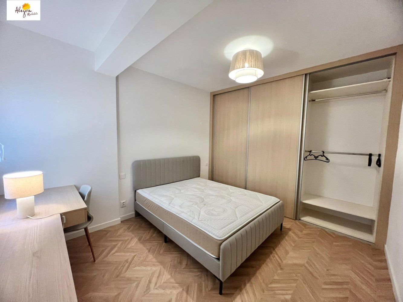 Apartamento en Valencia, València, España 2 dormitorios, 91 m2 No. 193013