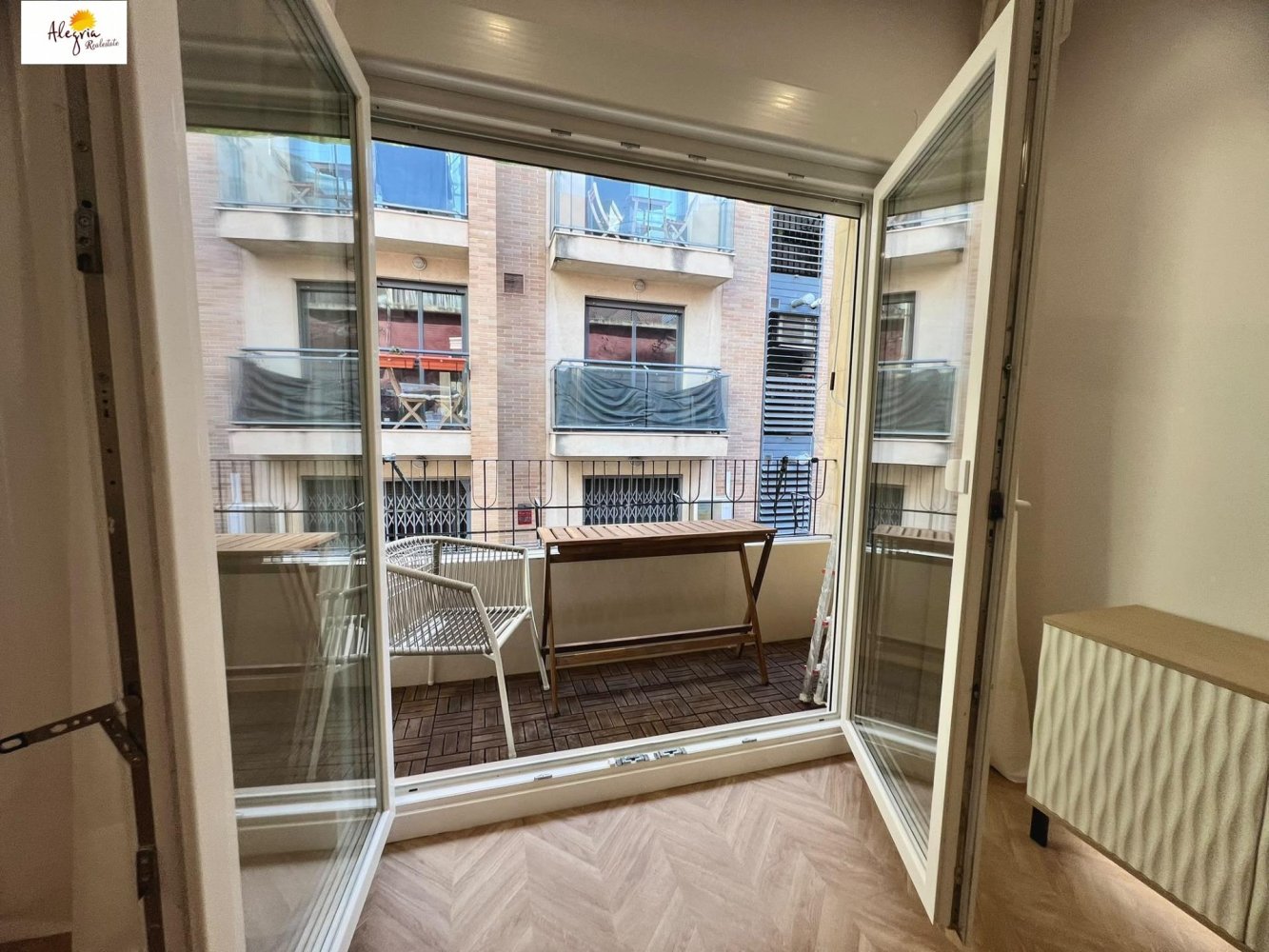Apartamento en Valencia, València, España 2 dormitorios, 91 m2 No. 193013