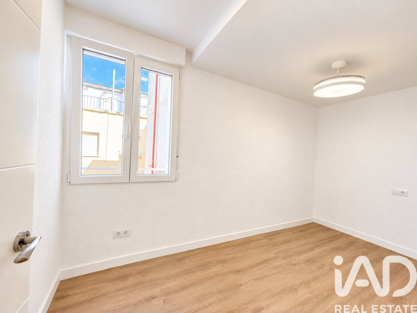 Dzīvoklis Madrid, Spānijā 3 istabas, 90 m2 Nr. 197702
