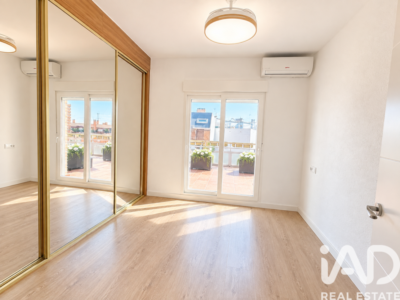 Dzīvoklis Madrid, Spānijā 3 istabas, 90 m2 Nr. 197702