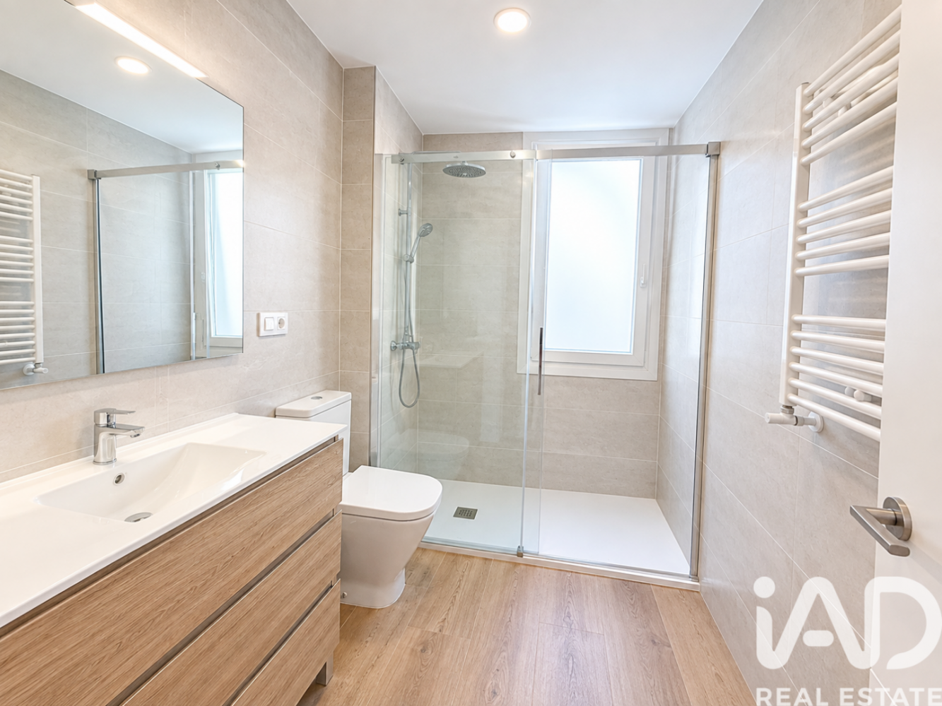 Dzīvoklis Madrid, Spānijā 3 istabas, 90 m2 Nr. 197702