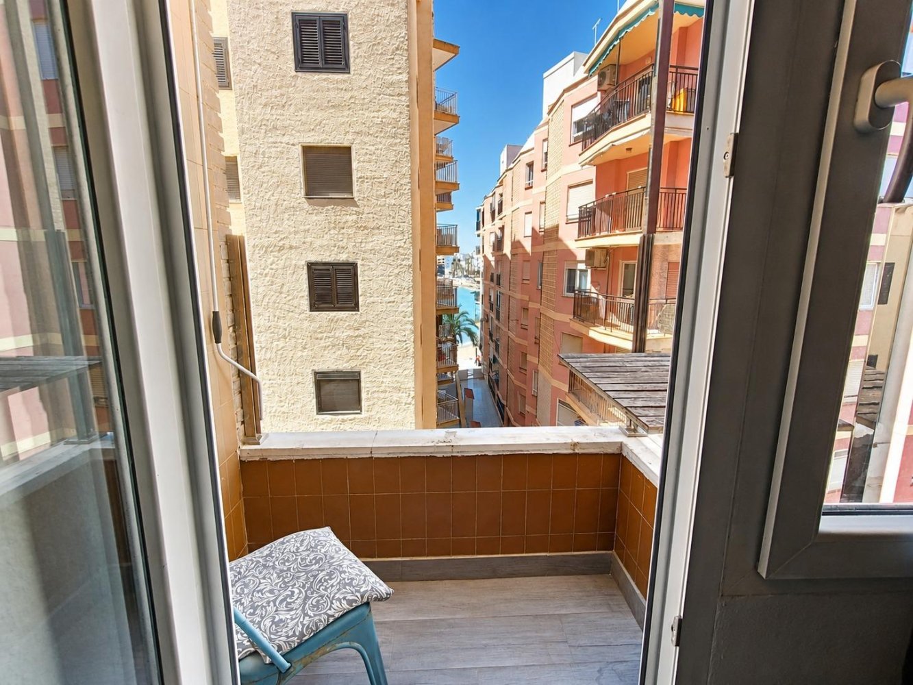 Apartment à Torrevieja, Alicante, Espagne 3 chambres, 105 m2 No. 199183