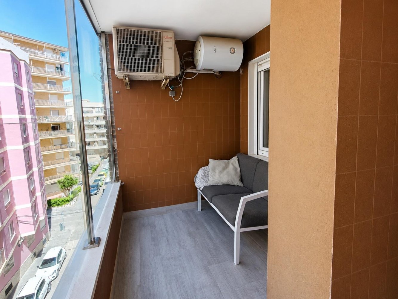 Apartment à Torrevieja, Alicante, Espagne 3 chambres, 105 m2 No. 199183
