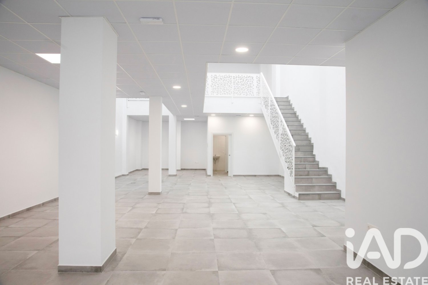 Komerciāls īpašums Benacazon, Seville, Spānijā 156 m2 Nr. 199545