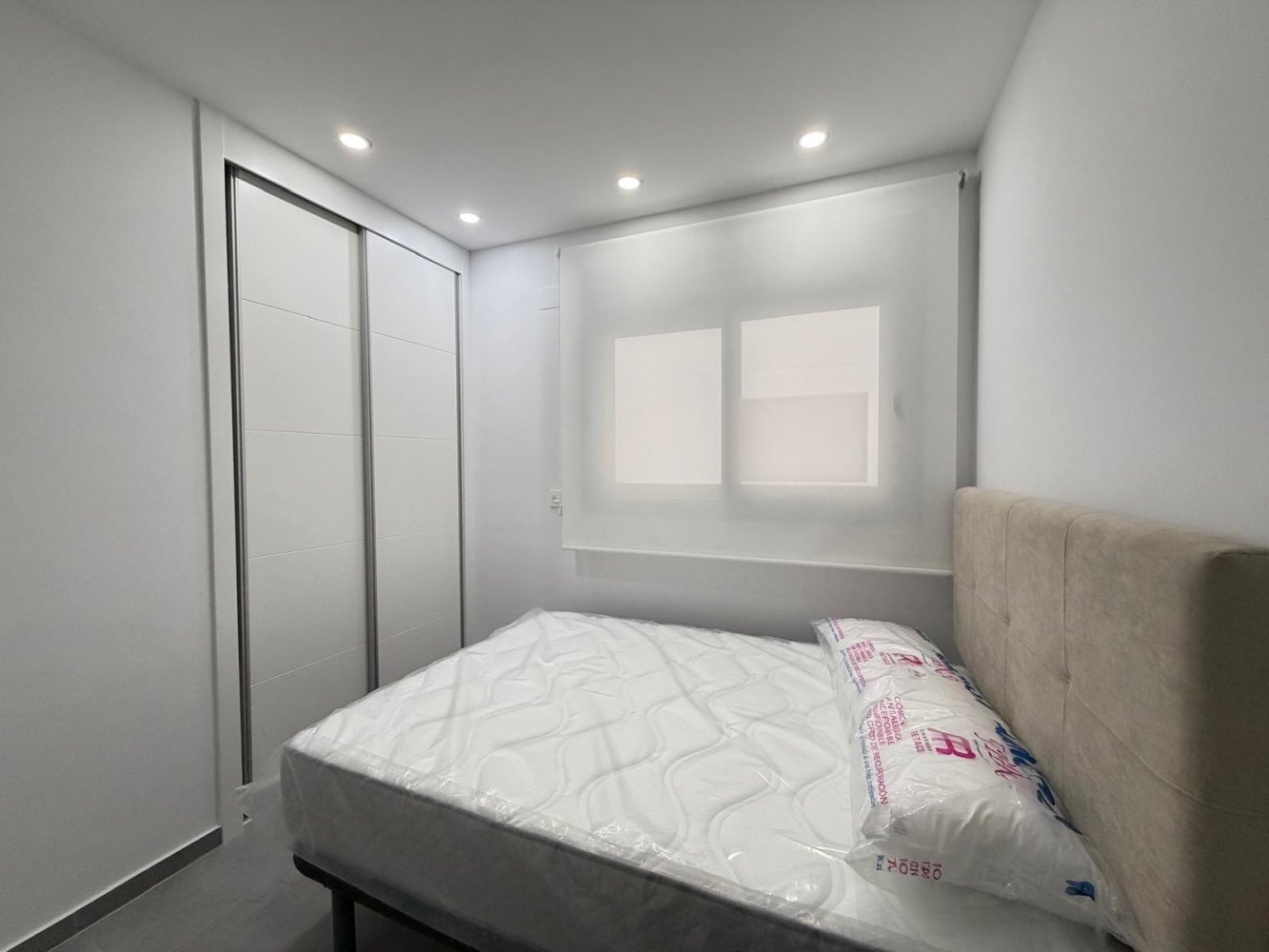 Apartamento en Torrevieja, Alicante, España 3 dormitorios, 113 m2 No. 148678