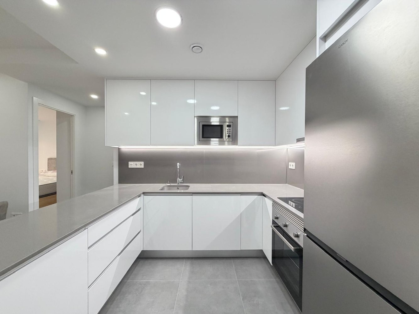 Apartamento en Torrevieja, Alicante, España 3 dormitorios, 113 m2 No. 148678