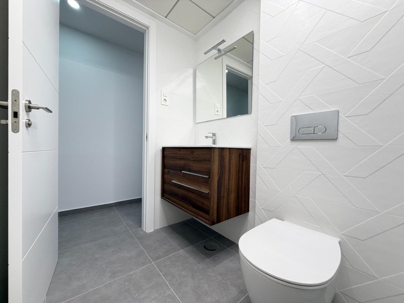 Apartamento en Torrevieja, Alicante, España 3 dormitorios, 113 m2 No. 148678