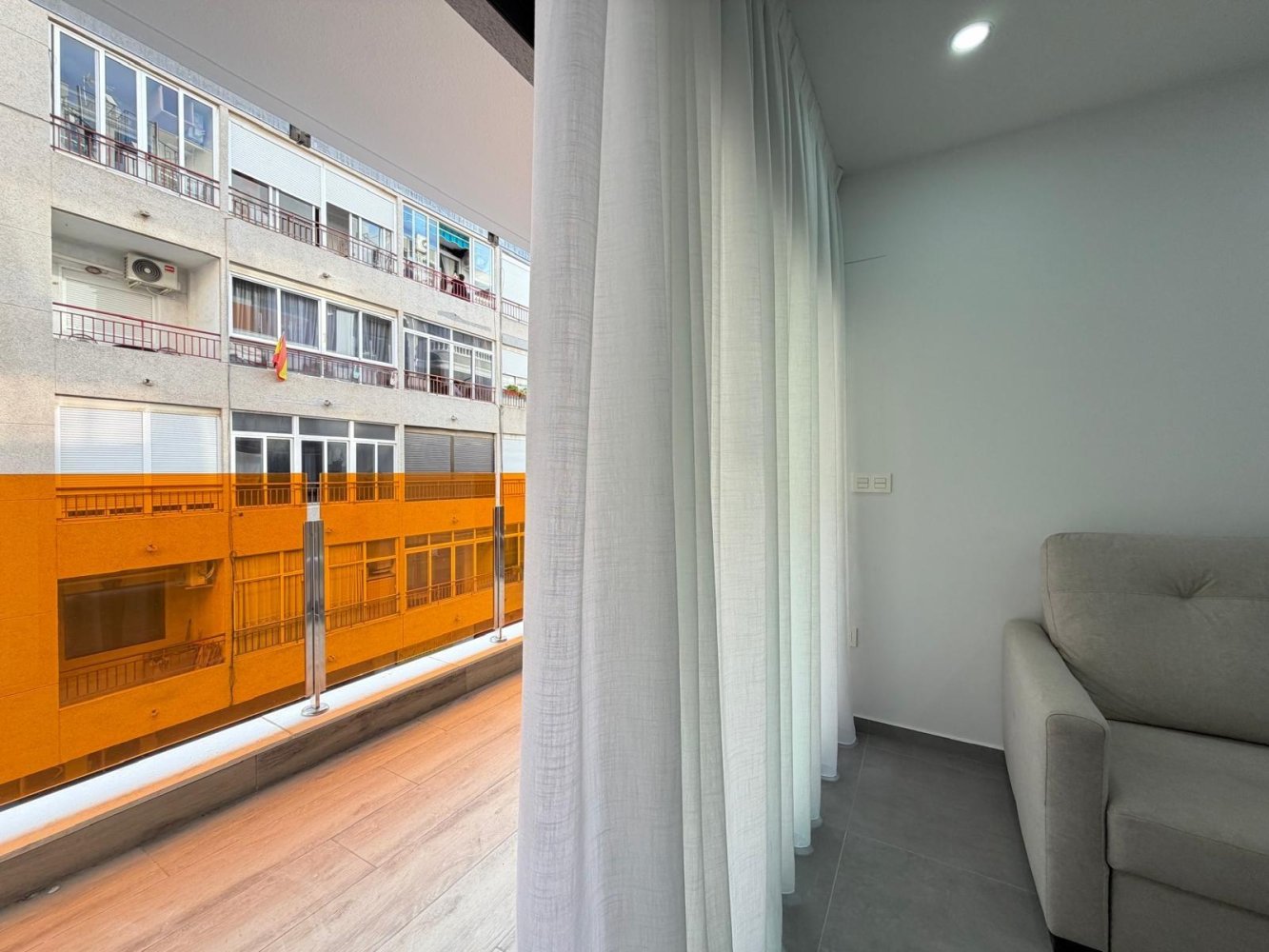 Apartamento en Torrevieja, Alicante, España 3 dormitorios, 113 m2 No. 148678