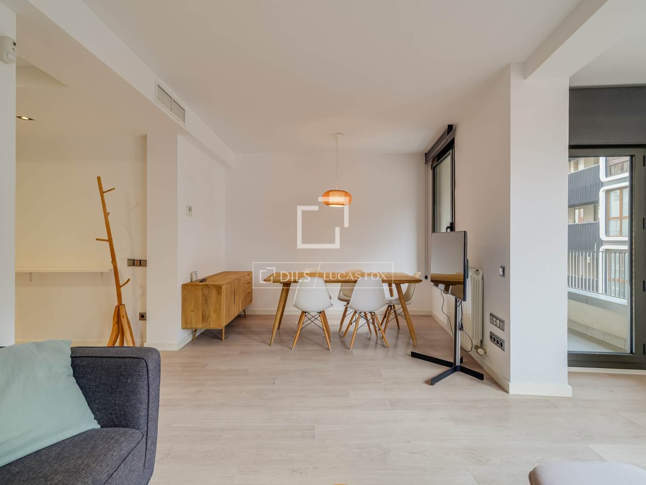 Apartamento en Barcelona, España 2 dormitorios, 79 m2 No. 198485