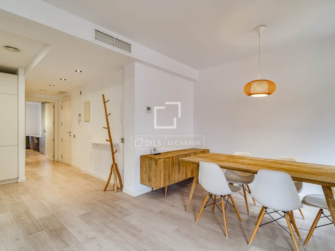 Apartamento en Barcelona, España 2 dormitorios, 79 m2 No. 198485
