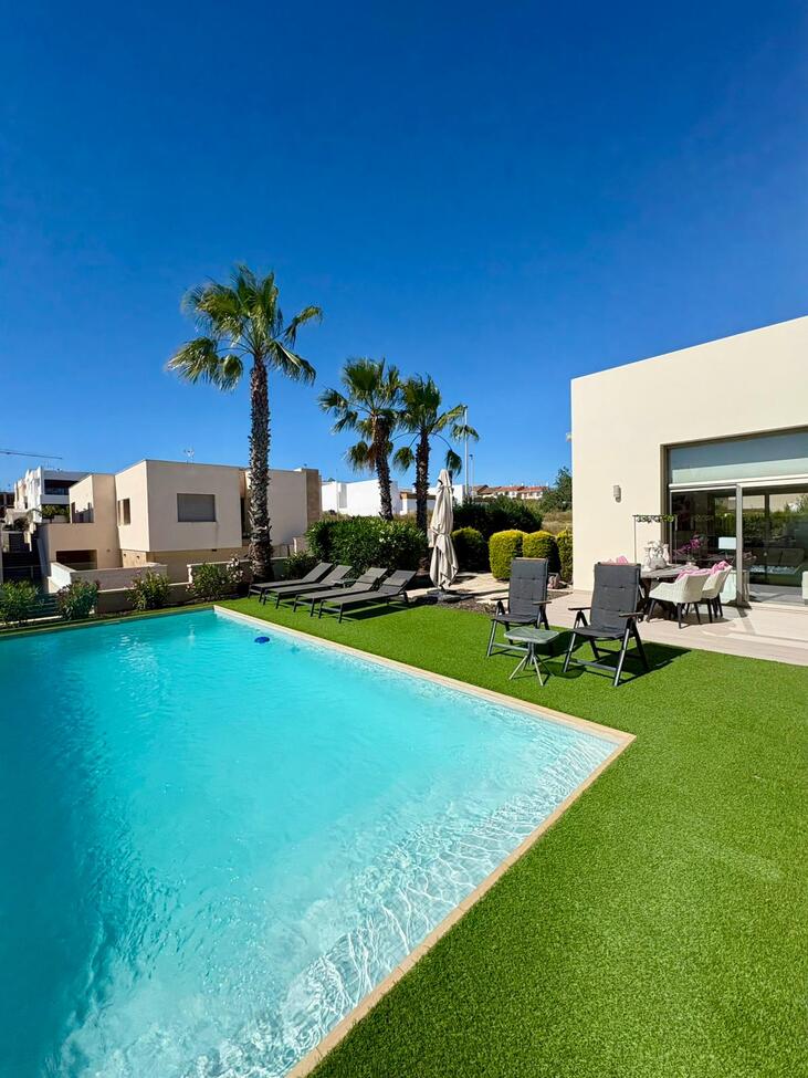 Villa a Benijofar, Alicante, Spagna 3 camere da letto, 148 mq. N° 197431
