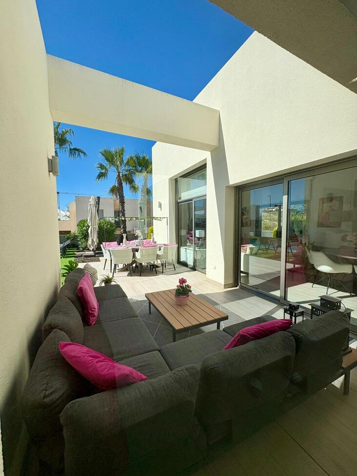 Villa a Benijofar, Alicante, Spagna 3 camere da letto, 148 mq. N° 197431