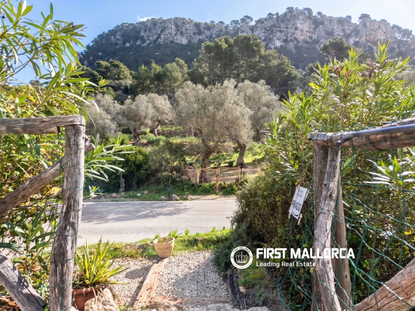 Commercial property in Bunyola, Mallorca, Spain 3 bedrooms, 227 sq.m. No. 199222