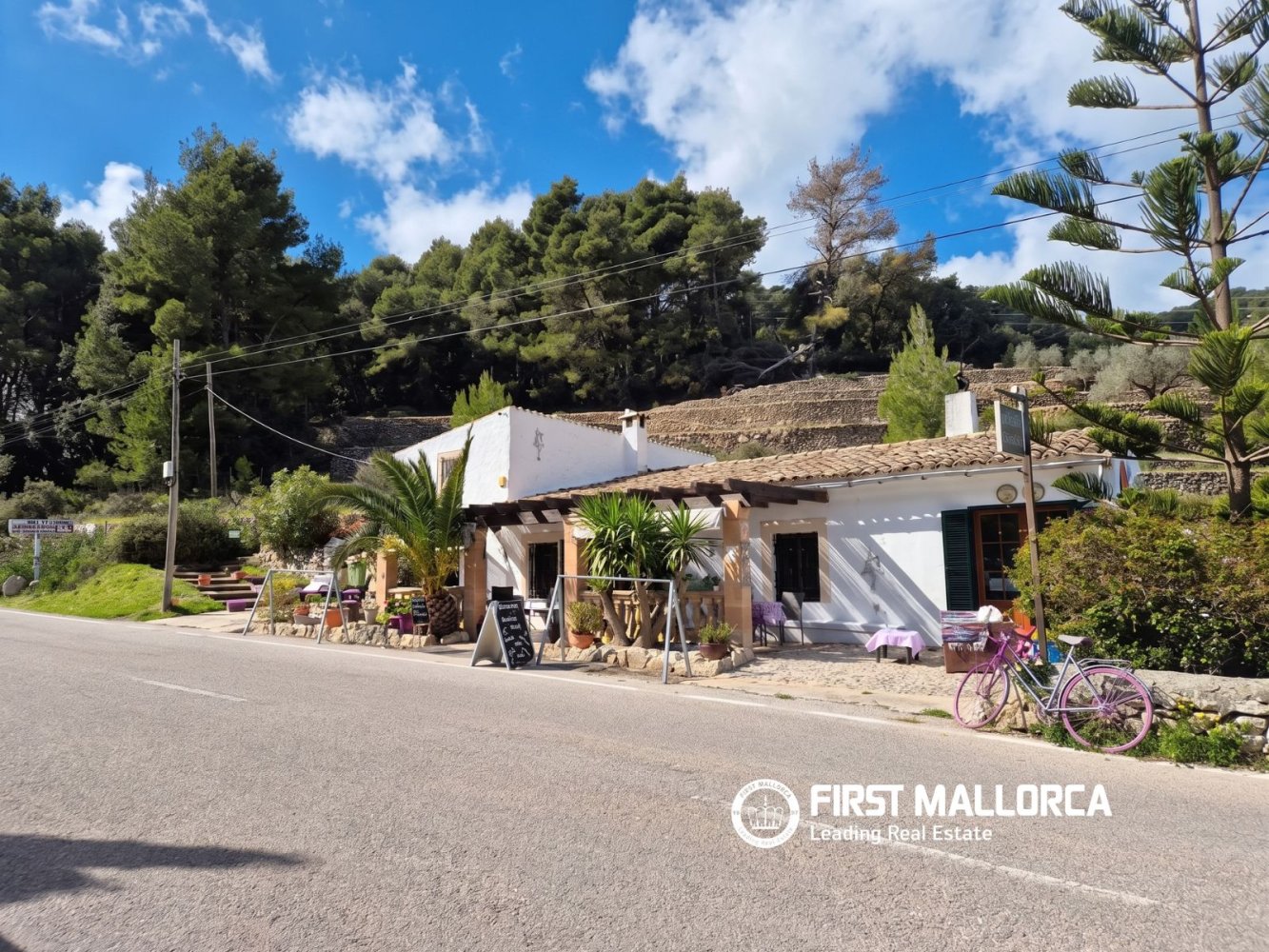 Commercial property in Bunyola, Mallorca, Spain 3 bedrooms, 227 sq.m. No. 199222