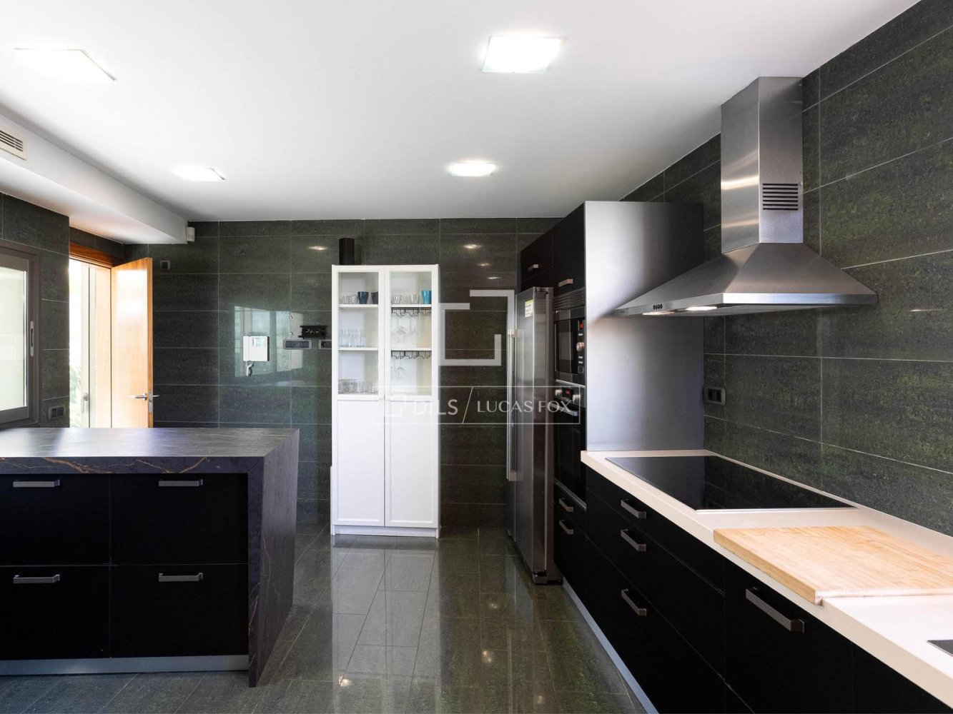 Villa à Arenys de Mar, Barcelona, Espagne 4 chambres, 311 m2 No. 198480