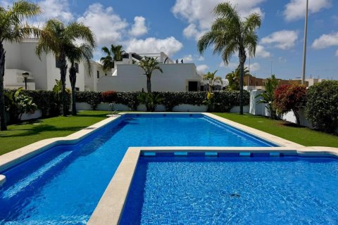Paritalo La Zenia, Alicante, Espanja 3 makuuhuonetta, 185 m2 No. 199185