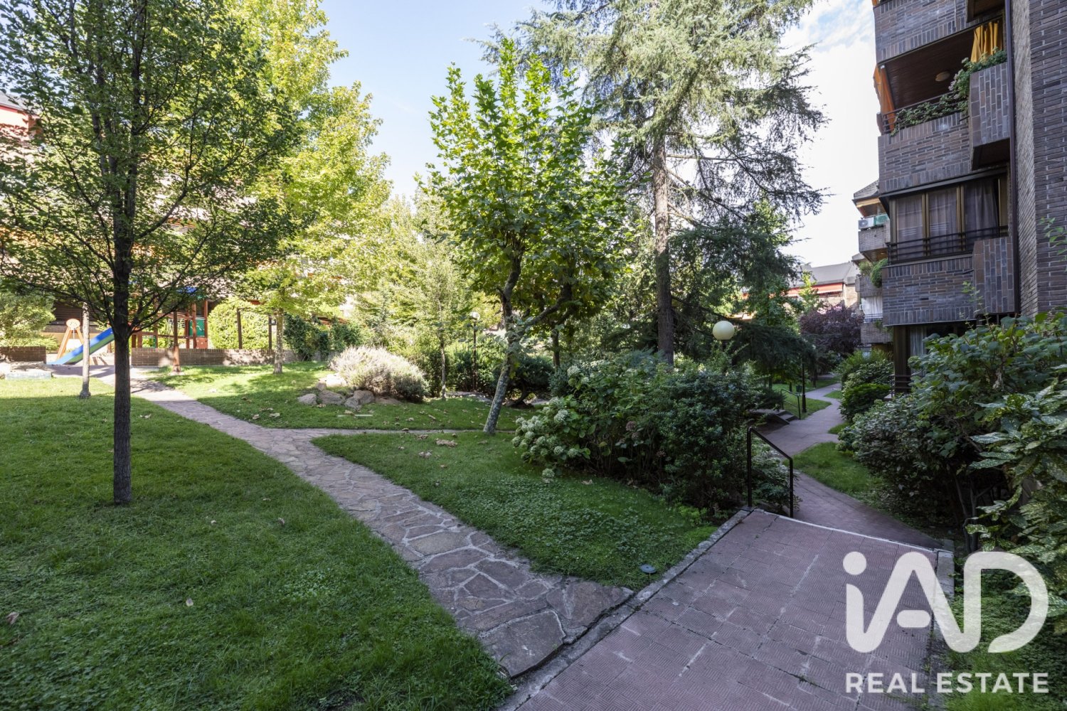 Dzīvoklis Las Rozas de Madrid, Madrid, Spānijā 4 istabas, 165 m2 Nr. 197846