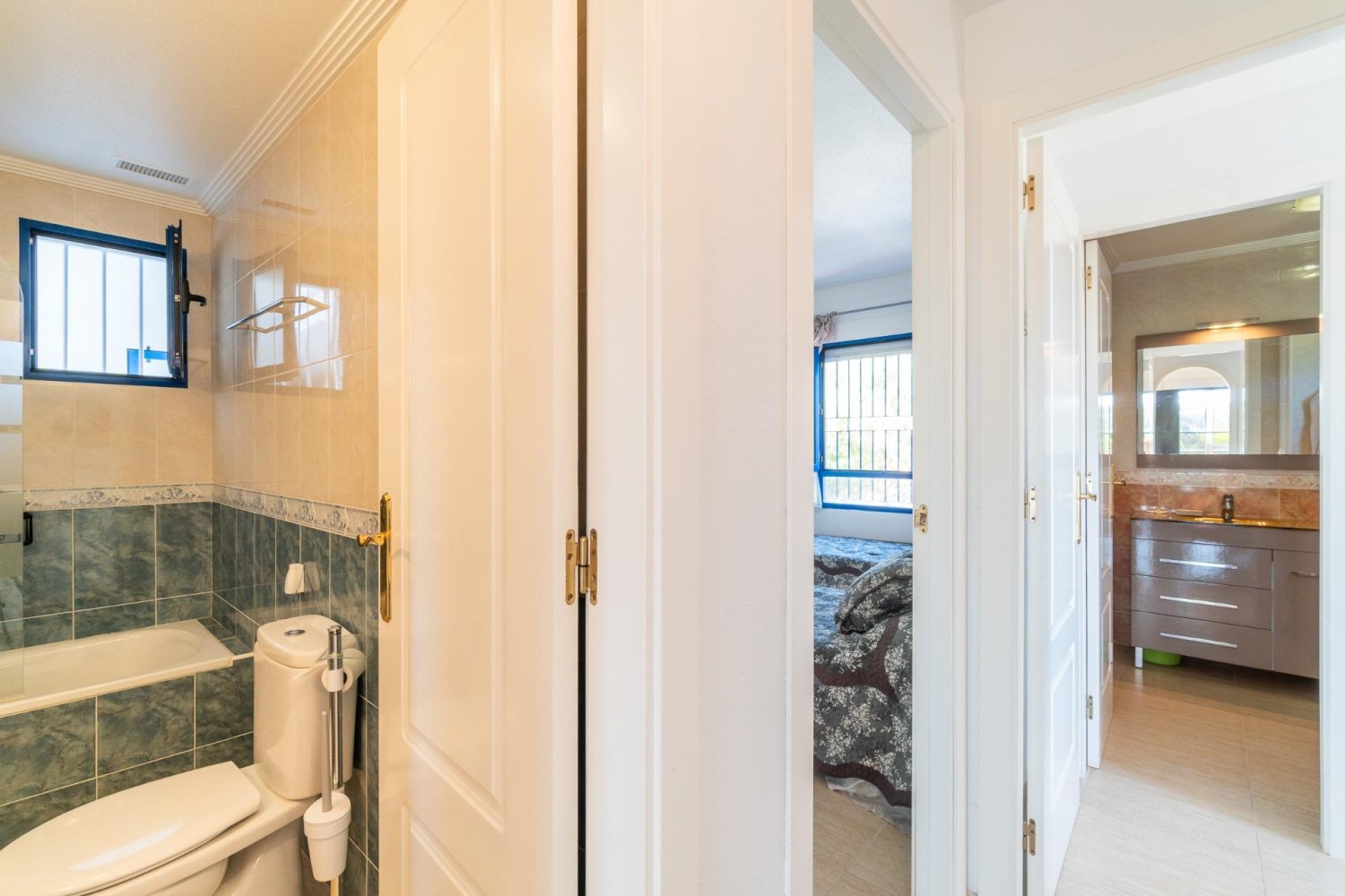 Apartamento en Dehesa De Campoamor, Alicante, España 2 dormitorios, 69 m2 No. 192019