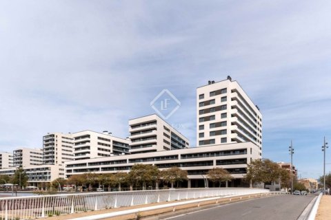 Apartament w Barcelona, Hiszpania 3 sypialnie, 108 mkw. nr 199147