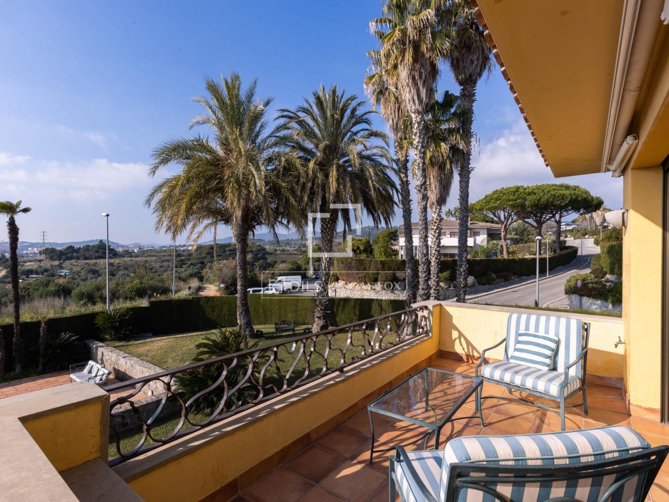 Villa a Alella, Barcelona, Spagna 5 camere da letto, 532 mq. N° 197632