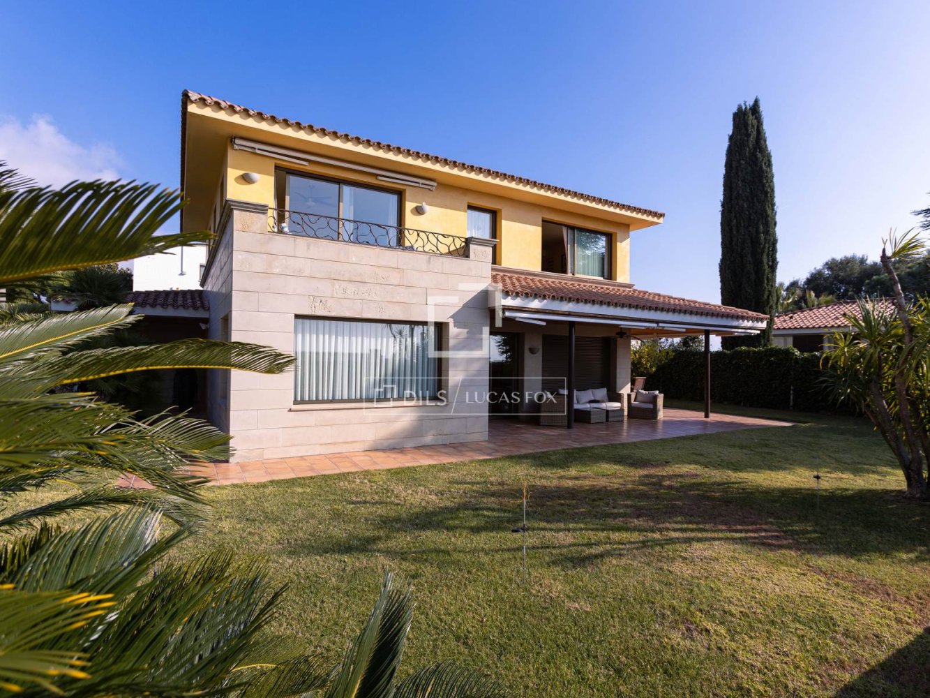 Villa a Alella, Barcelona, Spagna 5 camere da letto, 532 mq. N° 197632
