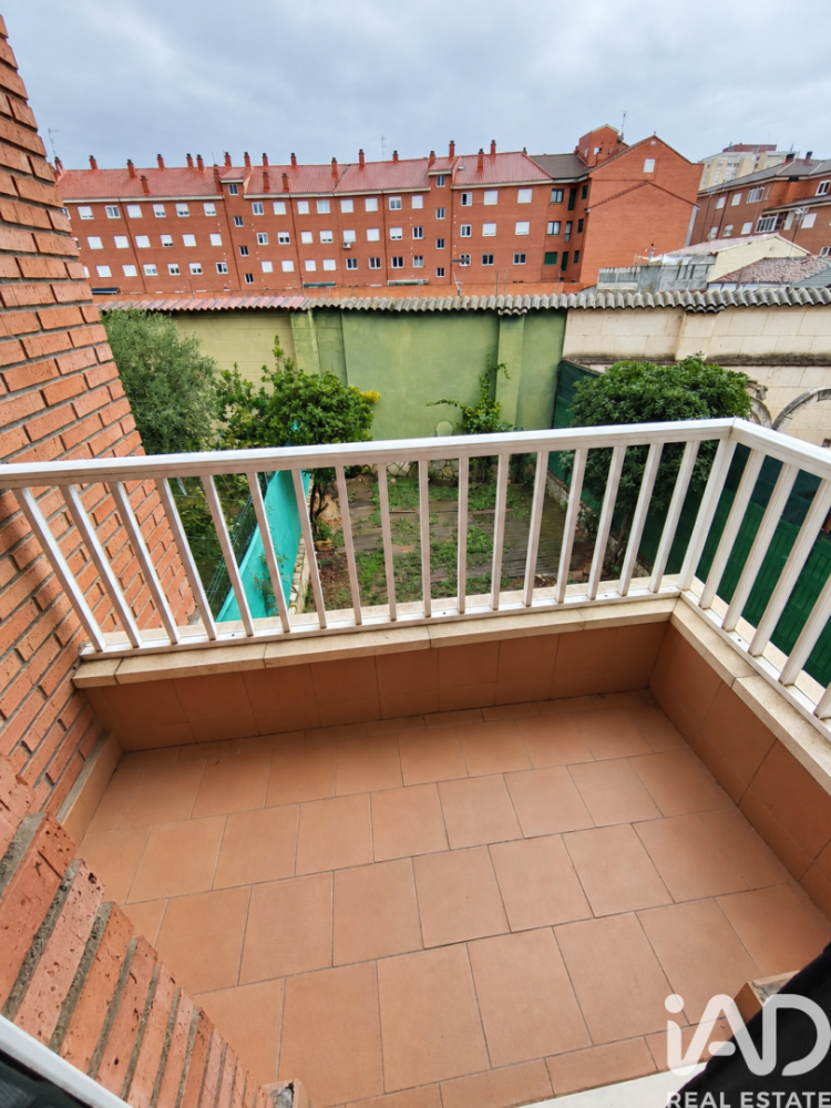 House in San Andres del Rabanedo, Leon, Spain 3 bedrooms, 194 sq.m. No. 198624
