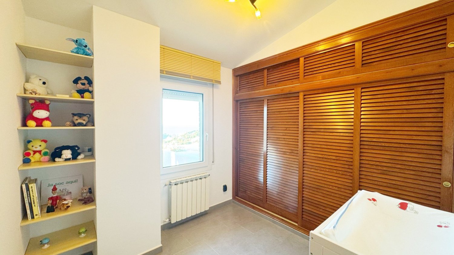 Сasa en Lloret de Mar, Gerona, España 5 dormitorios, 239 m2 No. 198762