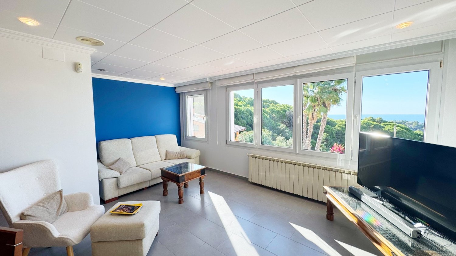Сasa en Lloret de Mar, Gerona, España 5 dormitorios, 239 m2 No. 198762