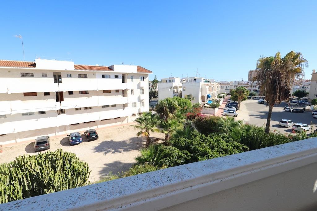 Penthouse in Torrevieja, Alicante, Spain 2 bedrooms, 54 sq.m. No. 198152