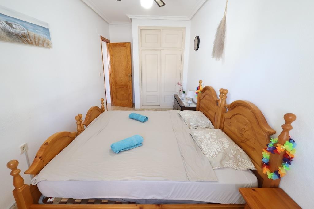 Penthouse in Torrevieja, Alicante, Spain 2 bedrooms, 54 sq.m. No. 198152